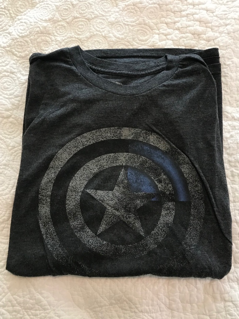 Marvel™️ gray short sleeved crew neck tee shirt with Captain America shield (2X)
